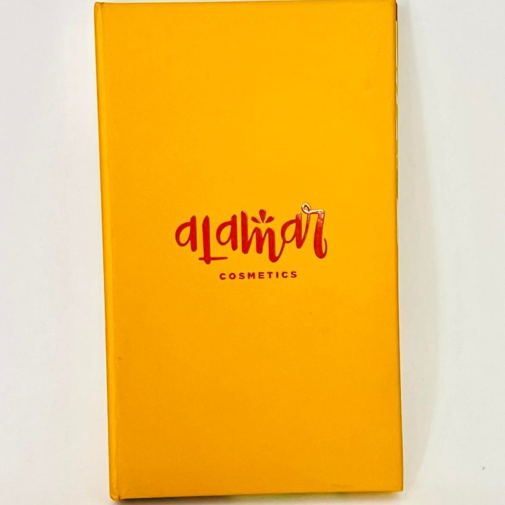 NIB- Alamar Reina Del Caribe Palette Volume 1